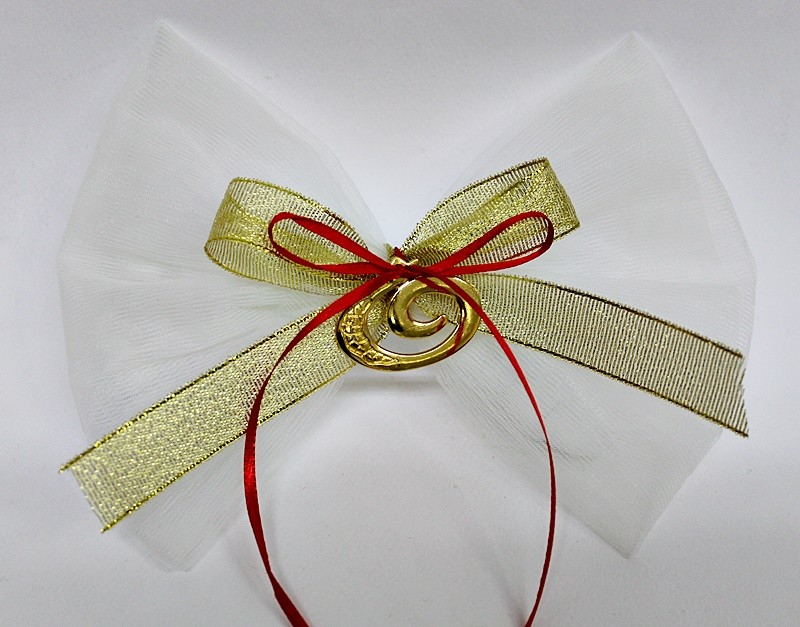 Μπομπονιέρα γάμου φιόγκος λευκός με μεταλλικό ρόδι χρυσό